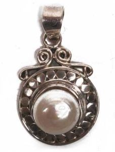 Sterling Silver Pendant: 6479