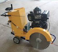 \Concrete cutting machines