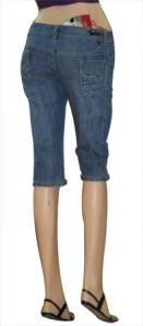 Ladies Denim Capris Item Code : II-LDC-012