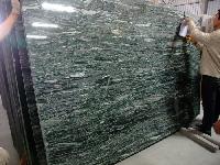 pista green granite