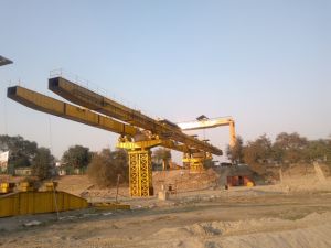 Underslung Launching Girder