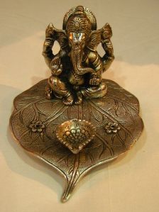 Pipal Patta Ganesh G