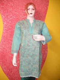 Lakhnavi Kurti