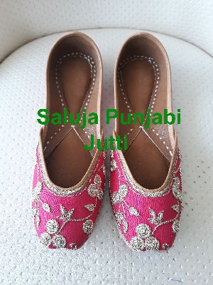 Womens Fancy Designer Punjabi Jutti