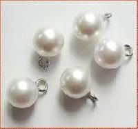 Pearl Buttons