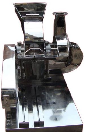 GMP Model Pulverizer Machine