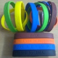 rubber wristband