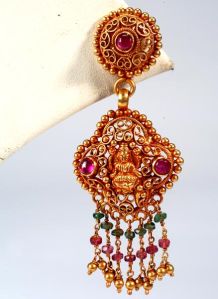 Antique Gold Gemstone Earnings
