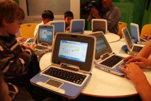 Intel Classmate PC 10