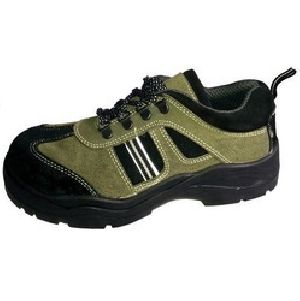 Sporty Look Safety Shoes