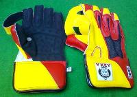 Wicket Keeping Gloves (V Key-5000)