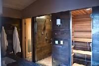 infrared sauna bath