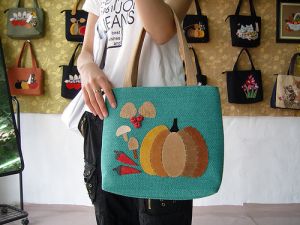 PATCH LEATHER JUTE BAGS