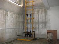 Hydraulic Material Lift