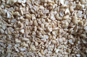 Cashew Nut Broken Kernels ( 4 Pc )