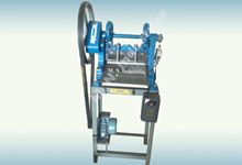 Semi Auto Cloth Cutting Machine