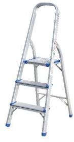 aluminum step ladder