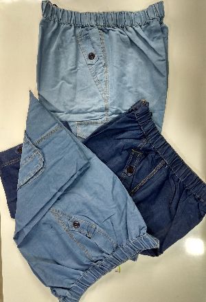 Denim Cargo Bermudas