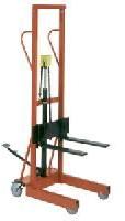 hydraulic lifting equipment