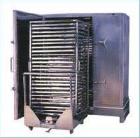 pharmaceutical tray dryer