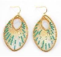 trendy earrings