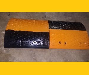 Dazo Model Rubber Speed Breaker