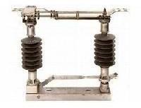 double break rotating disconnectors