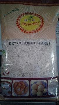 Dry coconut flakes (L)