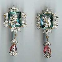 gold diamond earrings - JW1529