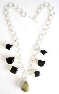 BN-22 Beaded Necklace