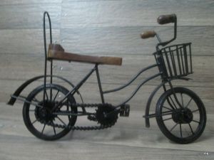 hand made metal and woodn cycle show pcs