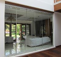 manual sliding door