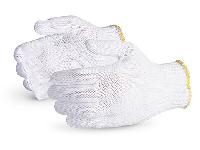 Seamless knitted gloves