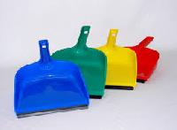 Plastic Dust Pans