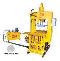 (Model No. P/03) Paver Block Machine