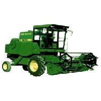 combine harvester machine