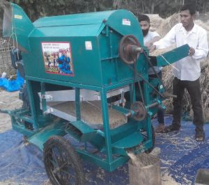 Engine Operated Paddy Thresher