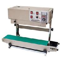 Vertical Sealing Machine