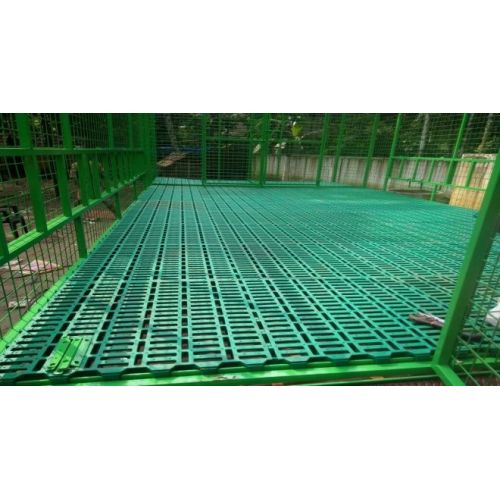 PP Floor Elevated Goat Shed Construction Services