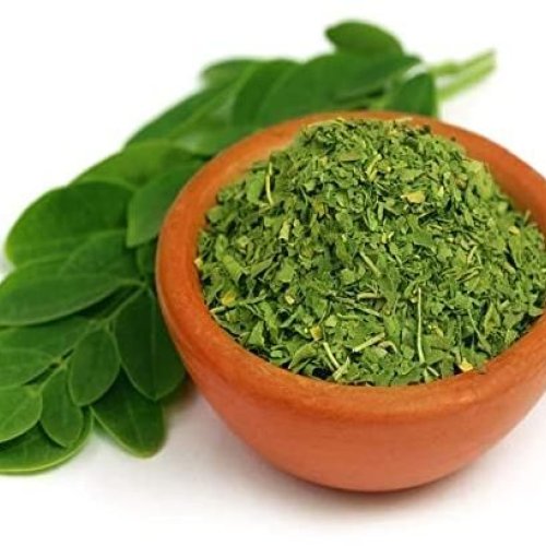 dried moringa leaves