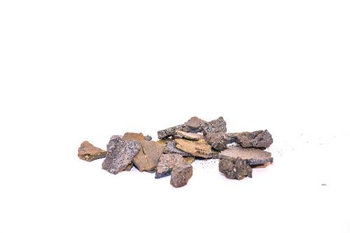 Vanadium Pentoxide Flakes