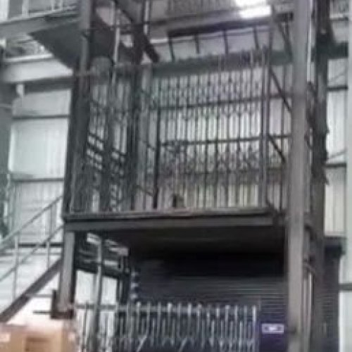 Double Mast Hydraulic Goods Lift