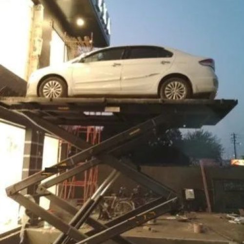 Hydraulic Car Elevator