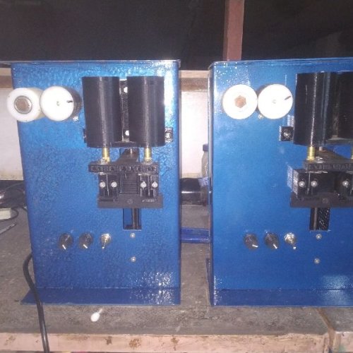 Semi automatic round cotton wick machine with feeder