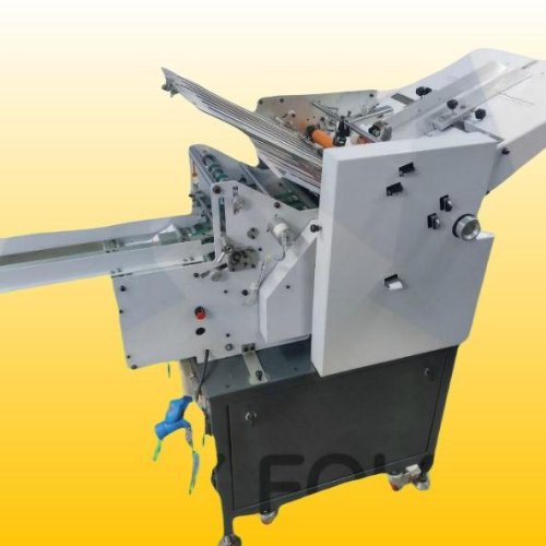 pharmaceutical leaflets folding machine