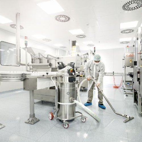 industrial vacuum cleaner