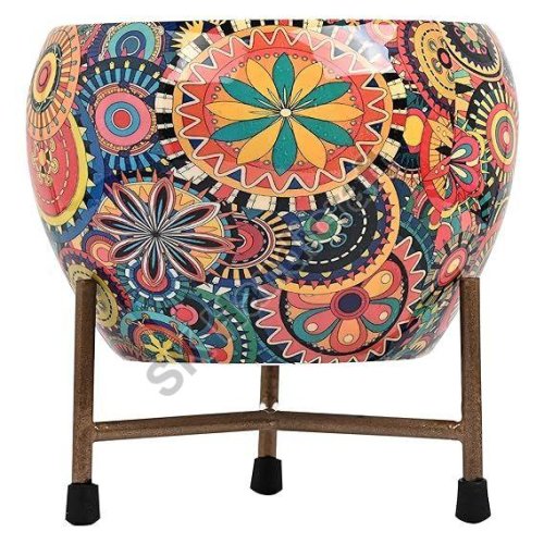 Small Metal Planter With Stand