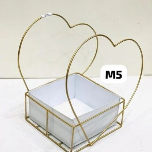 Golden Heart Metal Gift Hamper