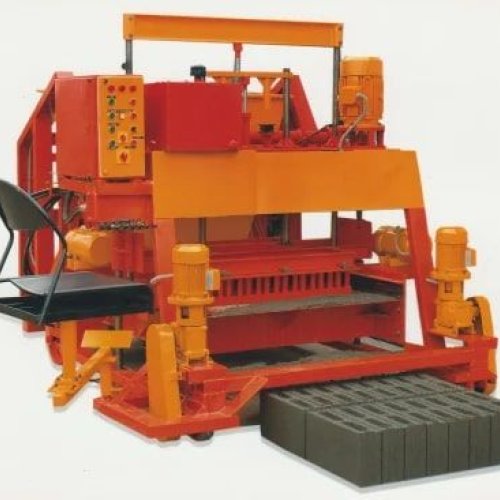 Solid Block Making Machine With Auto Feeder