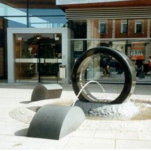 Stone Fountain Wheel Ring